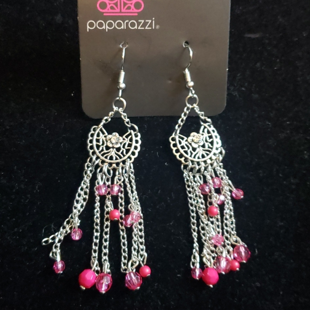 Paparazzi Jewelry: 1year Vintage